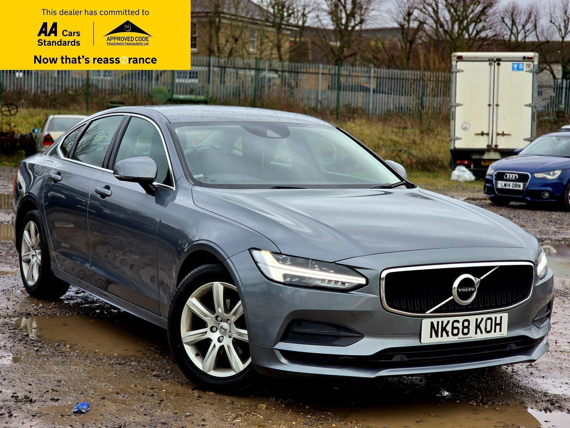 2.0 D4 Momentum Saloon 4dr Diesel Auto Euro 6 (s/s) (190 ps)